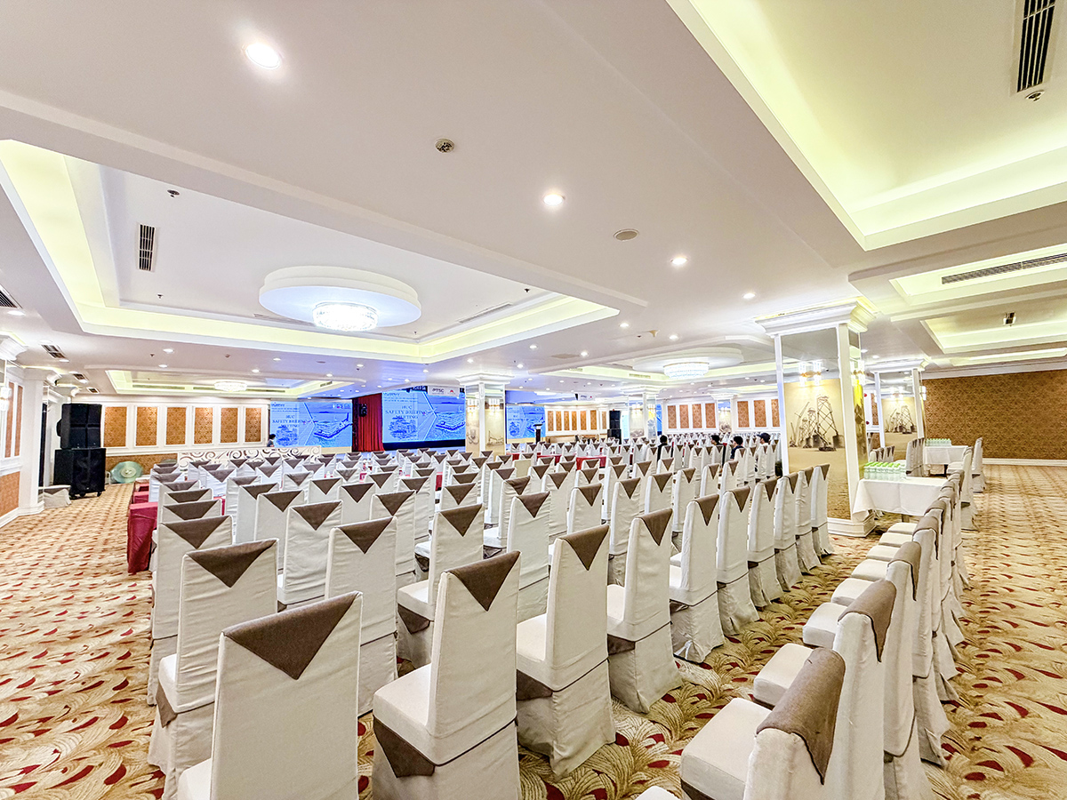Restaurant at PTSC Petro Hotel